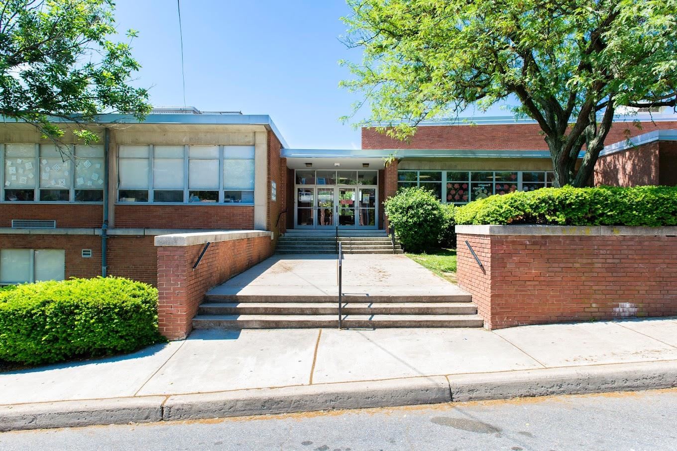 Front of Pulaski Early Education Center